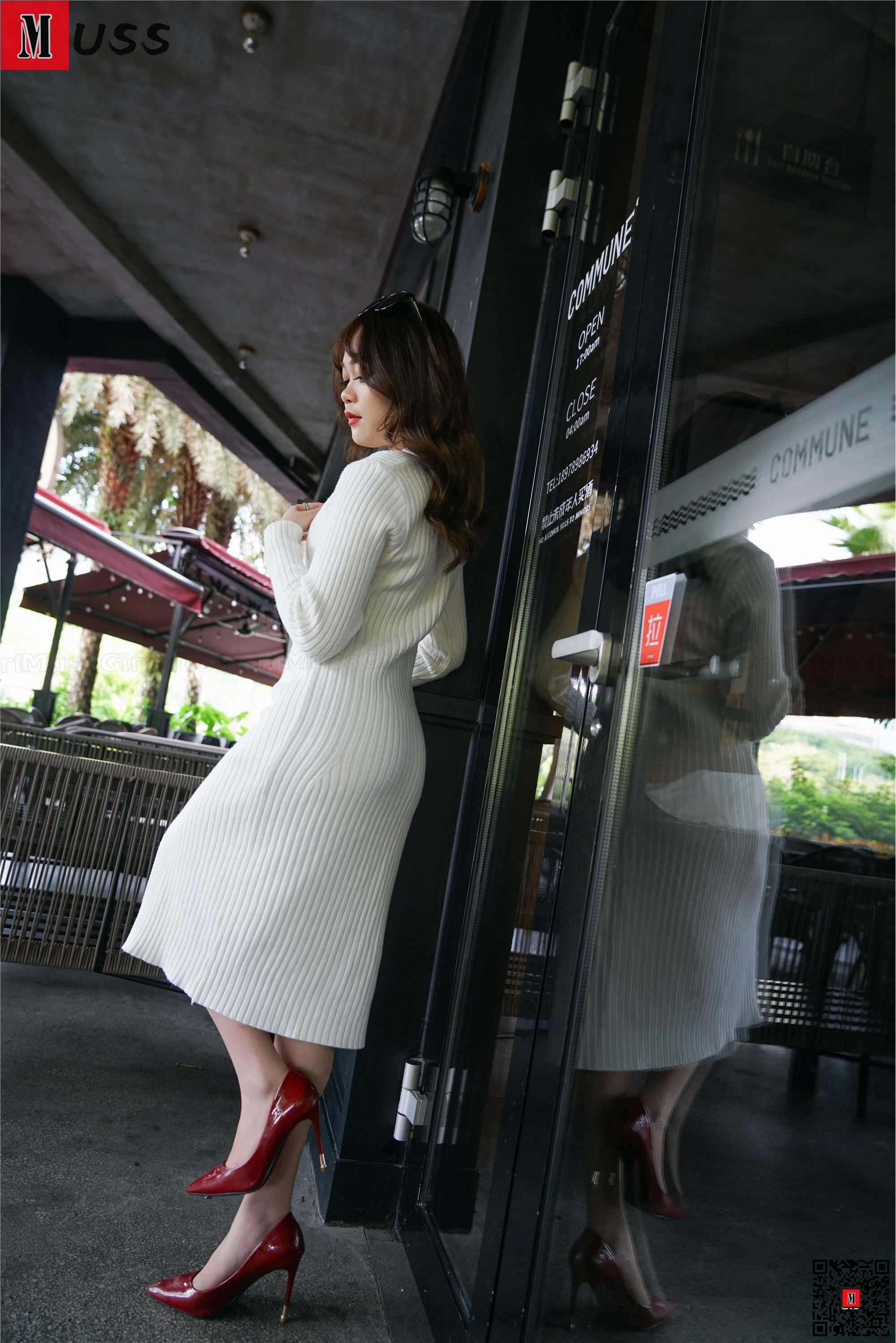 MussGirl慕丝女郎  NO.202 白色连衣裙高跟